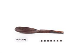Serving spoon