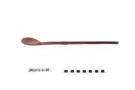 Spoon (view 2)