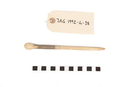 Snuff spoon  (view 2)