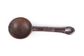 Serving spoon (view 2)